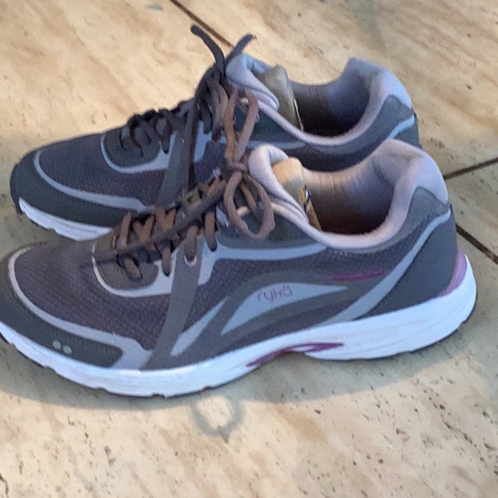 Ryka ladies shoes - Picture 2 of 8